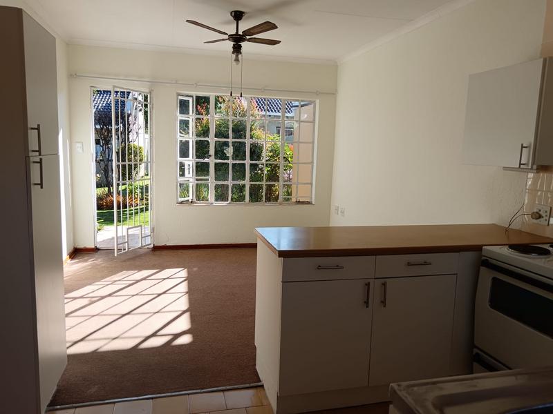 To Let 1 Bedroom Property for Rent in Meadowbrook Gauteng