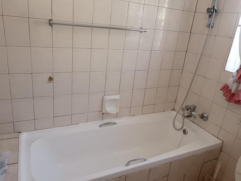 To Let 1 Bedroom Property for Rent in Meadowbrook Gauteng