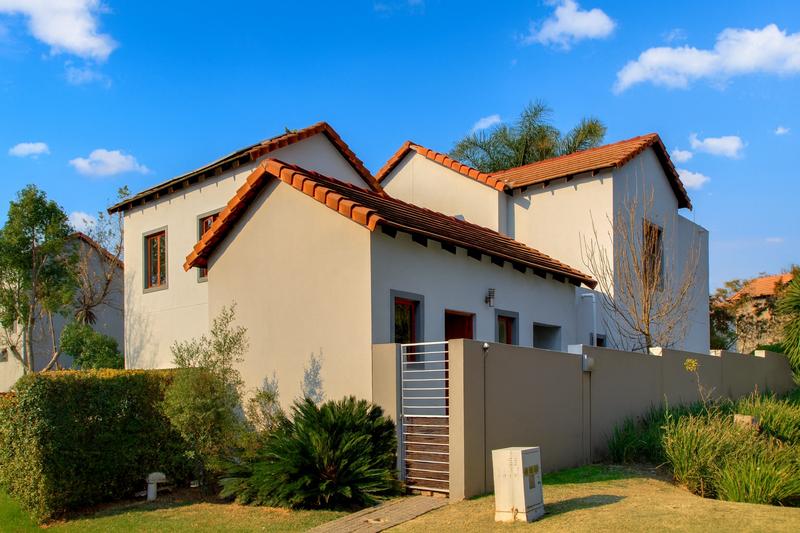 To Let 4 Bedroom Property for Rent in Broadacres Gauteng