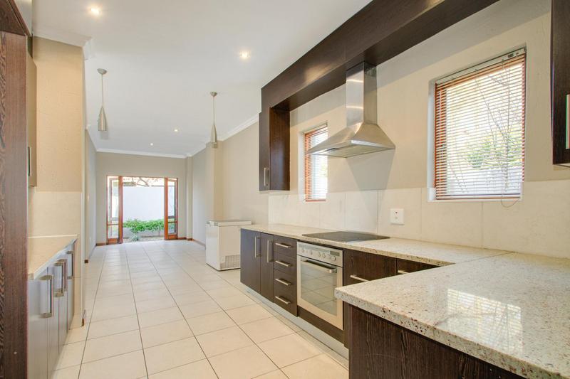 To Let 4 Bedroom Property for Rent in Broadacres Gauteng