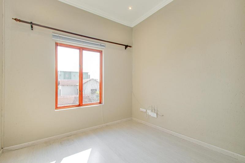 To Let 4 Bedroom Property for Rent in Broadacres Gauteng