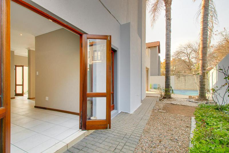 To Let 4 Bedroom Property for Rent in Broadacres Gauteng