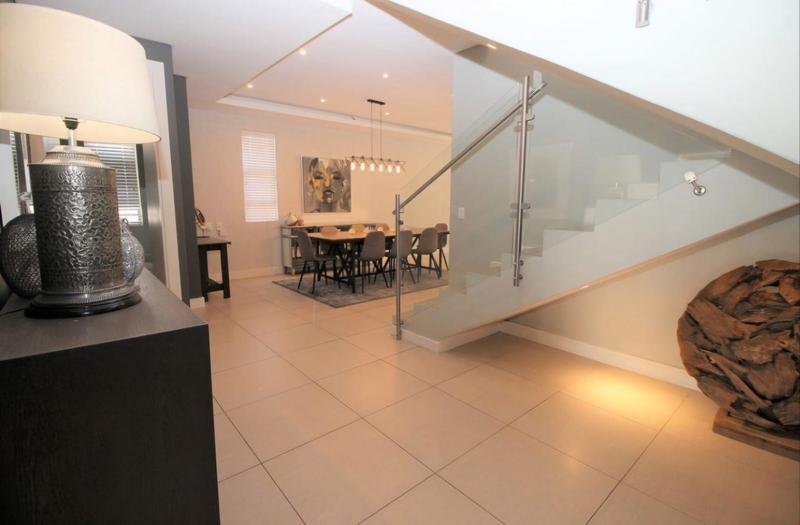 To Let 3 Bedroom Property for Rent in Morningside Gauteng