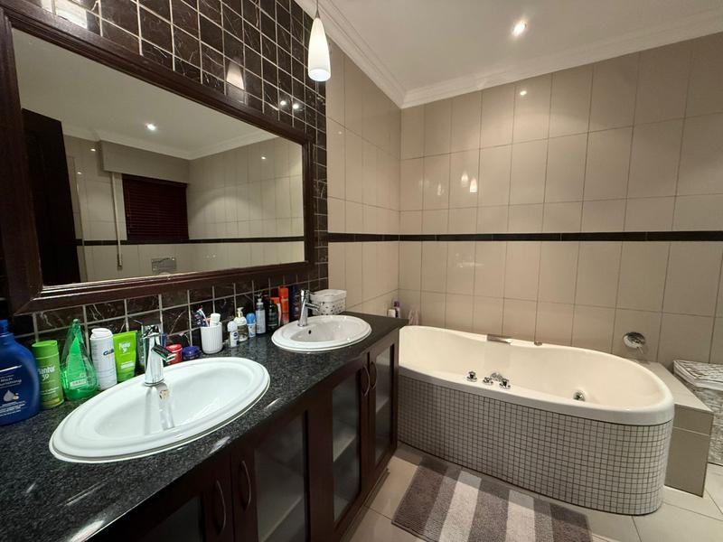 2 Bedroom Property for Sale in Morningside Gauteng