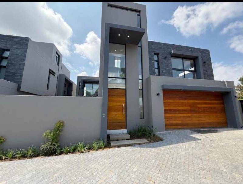 5 Bedroom Property for Sale in Morningside Gauteng