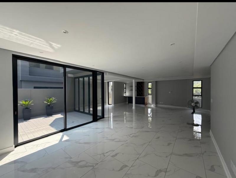 5 Bedroom Property for Sale in Morningside Gauteng