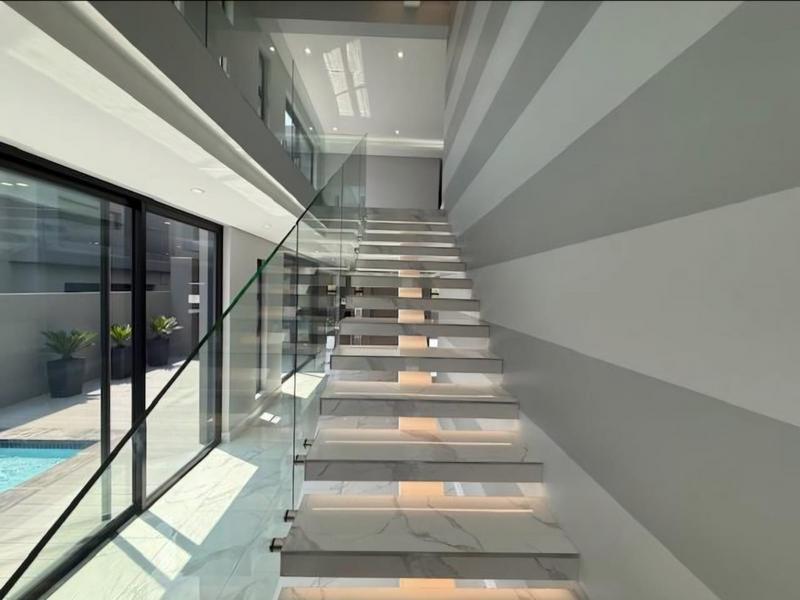 5 Bedroom Property for Sale in Morningside Gauteng