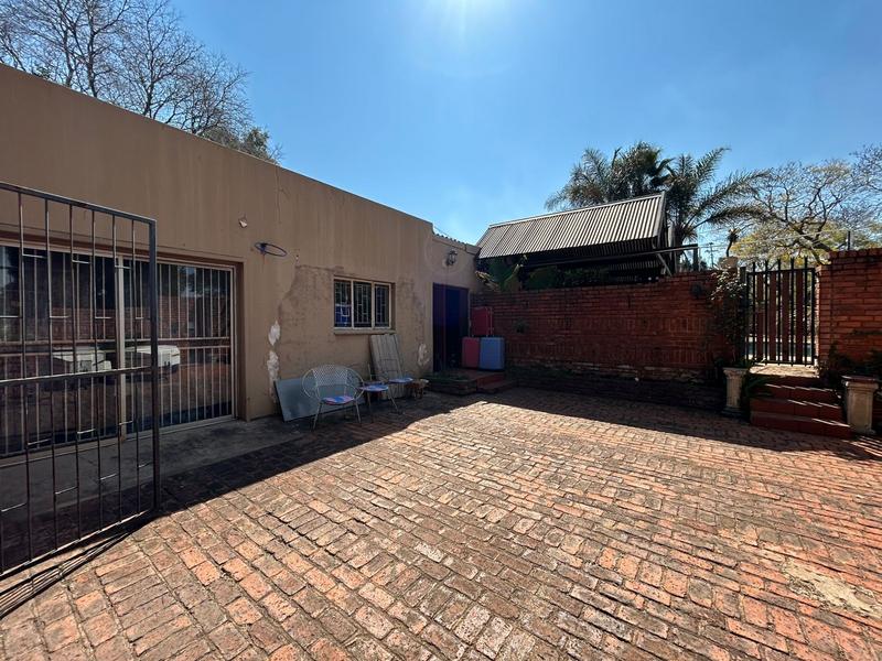 6 Bedroom Property for Sale in Valhalla Gauteng