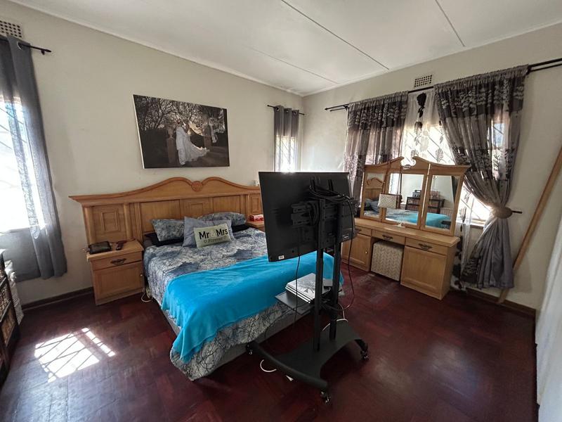 6 Bedroom Property for Sale in Valhalla Gauteng