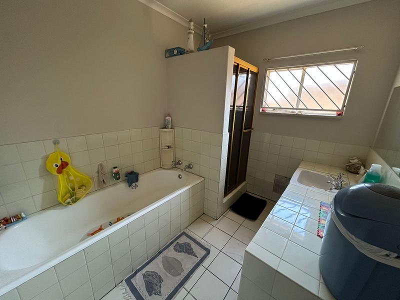 6 Bedroom Property for Sale in Valhalla Gauteng