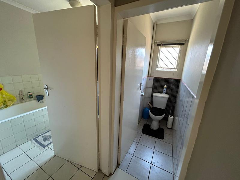 6 Bedroom Property for Sale in Valhalla Gauteng