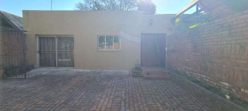 6 Bedroom Property for Sale in Valhalla Gauteng