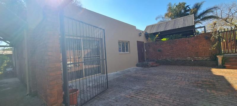 6 Bedroom Property for Sale in Valhalla Gauteng