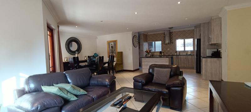 3 Bedroom Property for Sale in Green Acres Estate Gauteng