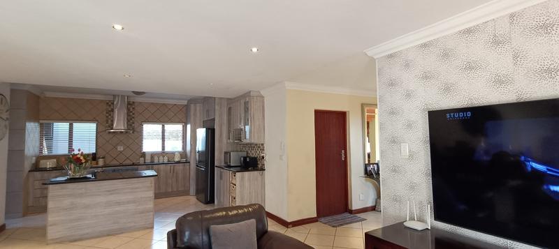 3 Bedroom Property for Sale in Green Acres Estate Gauteng