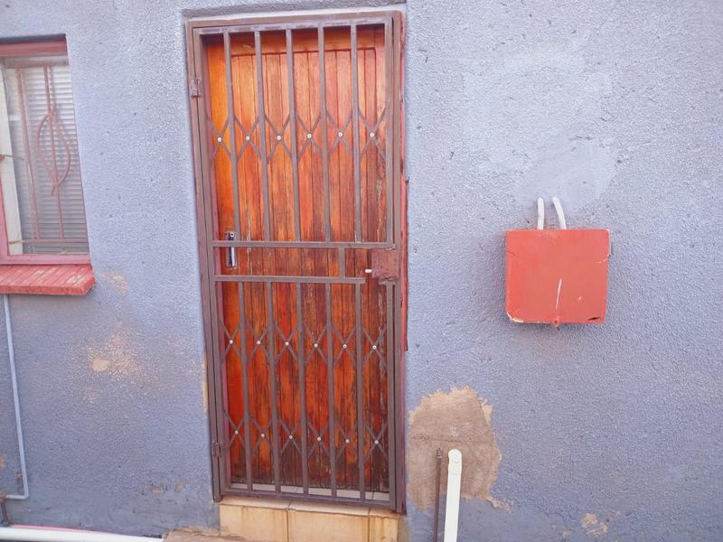 2 Bedroom Property for Sale in Dobsonville Gauteng