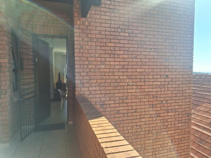1 Bedroom Property for Sale in Newlands Gauteng