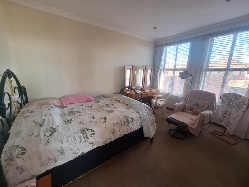 1 Bedroom Property for Sale in Newlands Gauteng