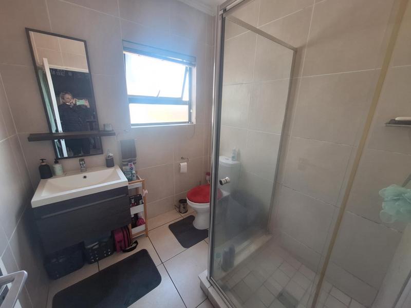 1 Bedroom Property for Sale in Equestria Gauteng