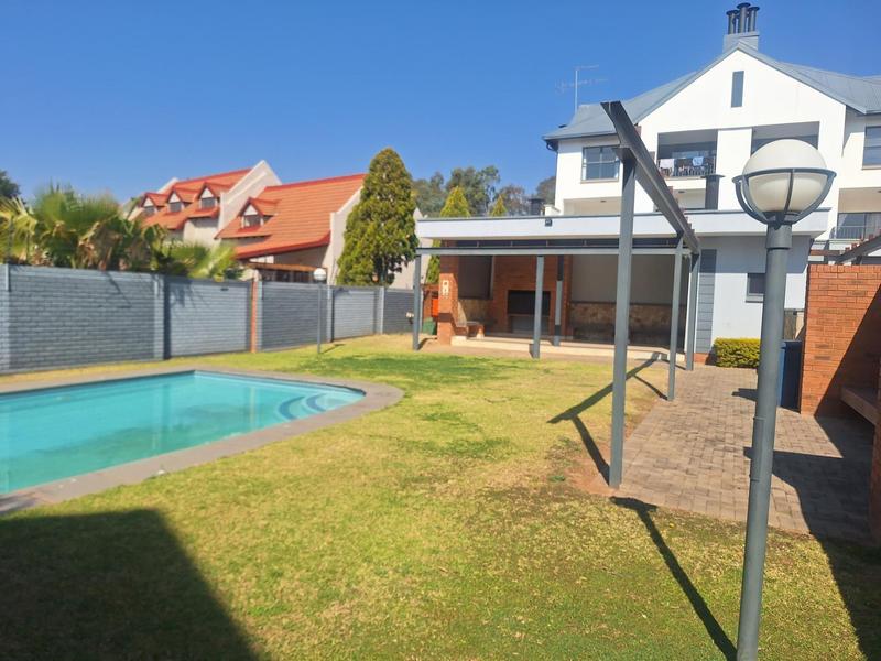 1 Bedroom Property for Sale in Equestria Gauteng