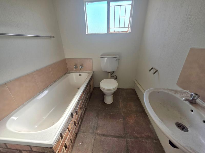 1 Bedroom Property for Sale in Elspark Gauteng