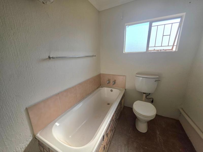 1 Bedroom Property for Sale in Elspark Gauteng