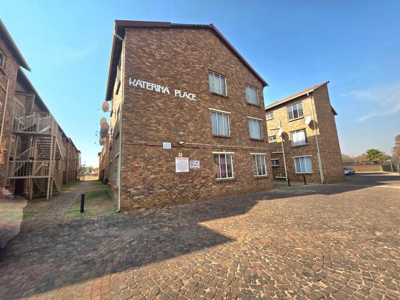 1 Bedroom Property for Sale in Elspark Gauteng