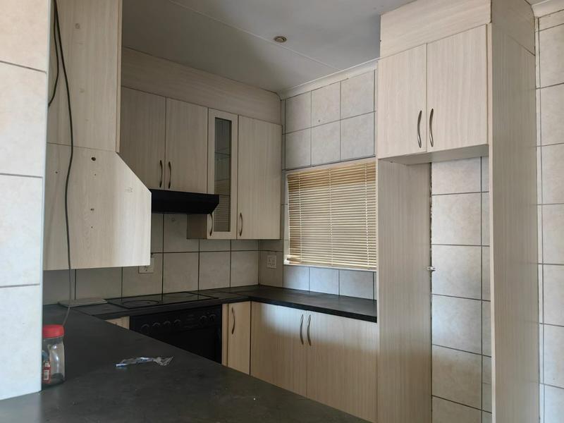 To Let 3 Bedroom Property for Rent in Mindalore North Gauteng