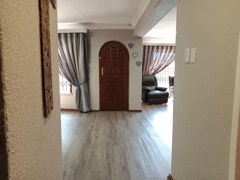 4 Bedroom Property for Sale in Greenhills Gauteng