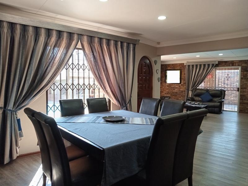 4 Bedroom Property for Sale in Greenhills Gauteng