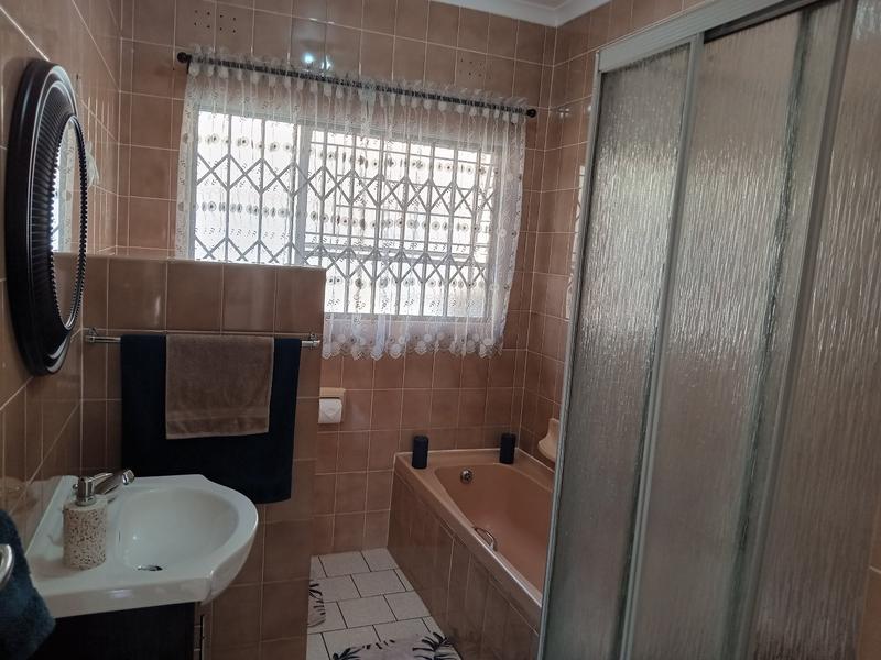 4 Bedroom Property for Sale in Greenhills Gauteng
