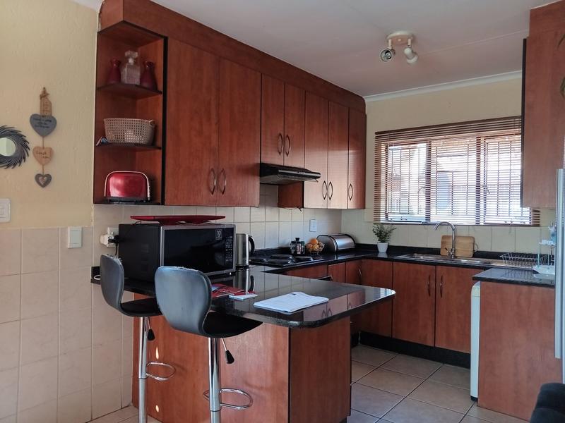 3 Bedroom Property for Sale in Greenhills Gauteng
