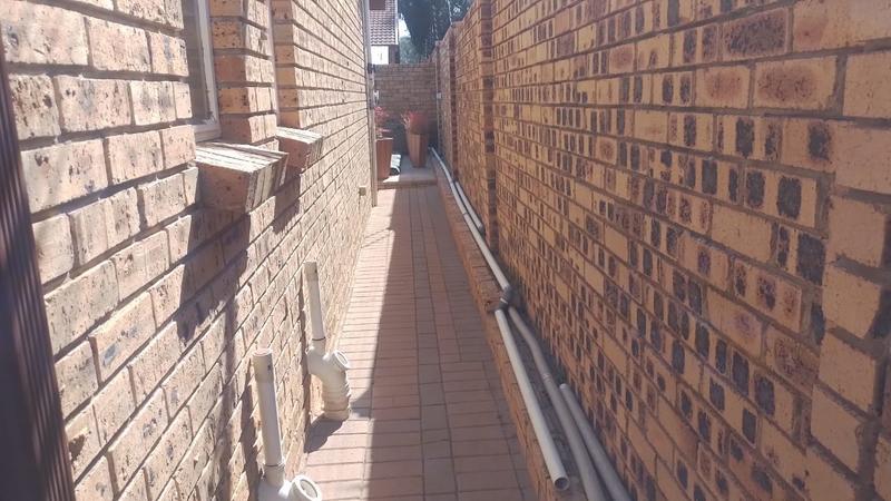 3 Bedroom Property for Sale in Greenhills Gauteng