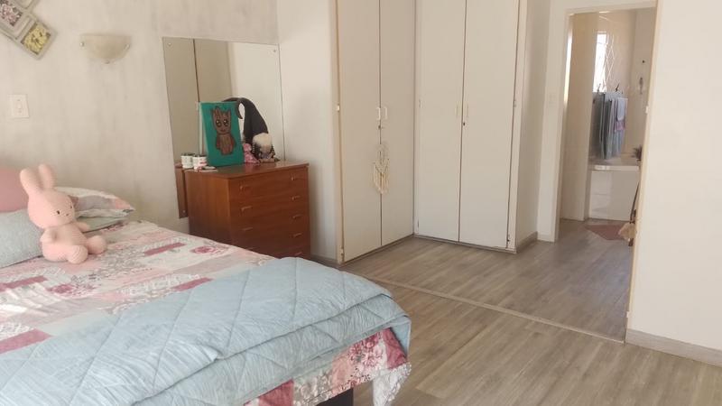 3 Bedroom Property for Sale in Greenhills Gauteng