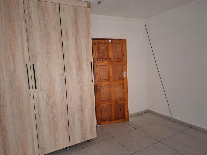 To Let 2 Bedroom Property for Rent in Naturena Gauteng