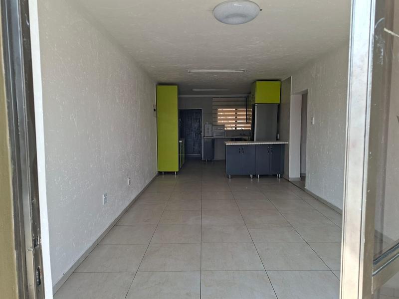 To Let 2 Bedroom Property for Rent in Naturena Gauteng