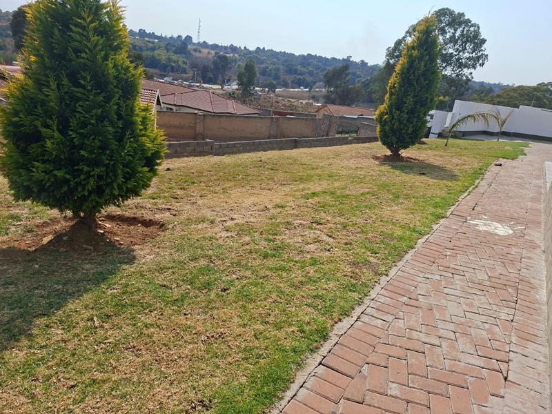 To Let 2 Bedroom Property for Rent in Naturena Gauteng