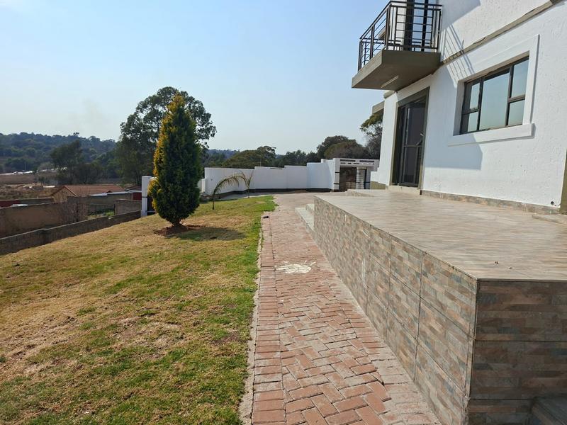 To Let 2 Bedroom Property for Rent in Naturena Gauteng