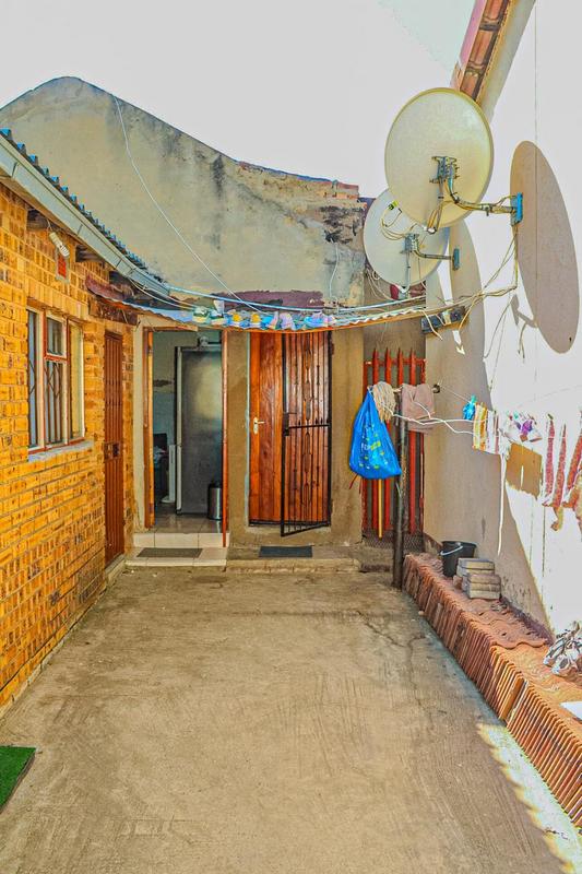 2 Bedroom Property for Sale in Birch Acres Gauteng