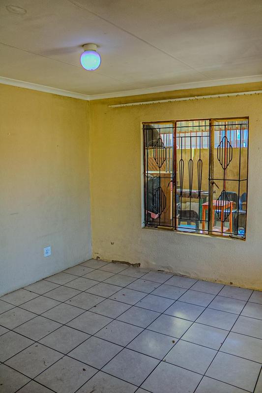 2 Bedroom Property for Sale in Birch Acres Gauteng
