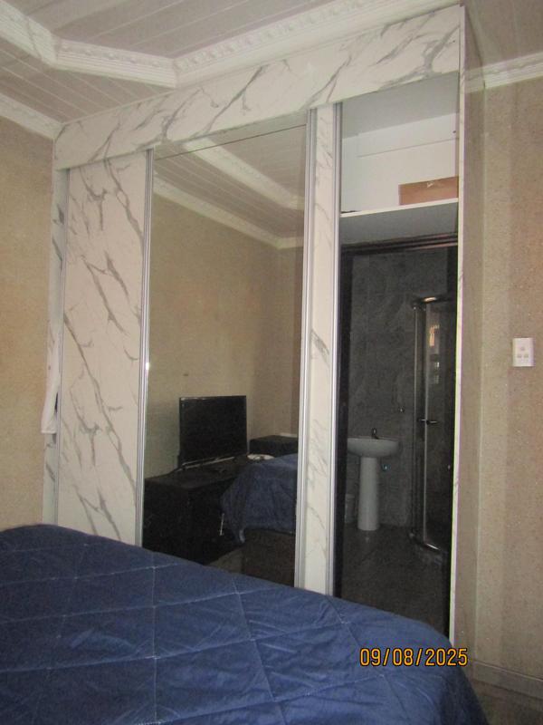 5 Bedroom Property for Sale in Vosloorus Gauteng