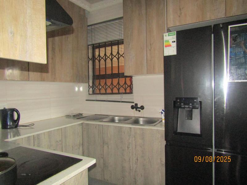 5 Bedroom Property for Sale in Vosloorus Gauteng