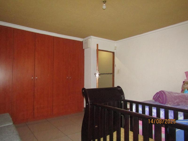 4 Bedroom Property for Sale in Vosloorus Gauteng