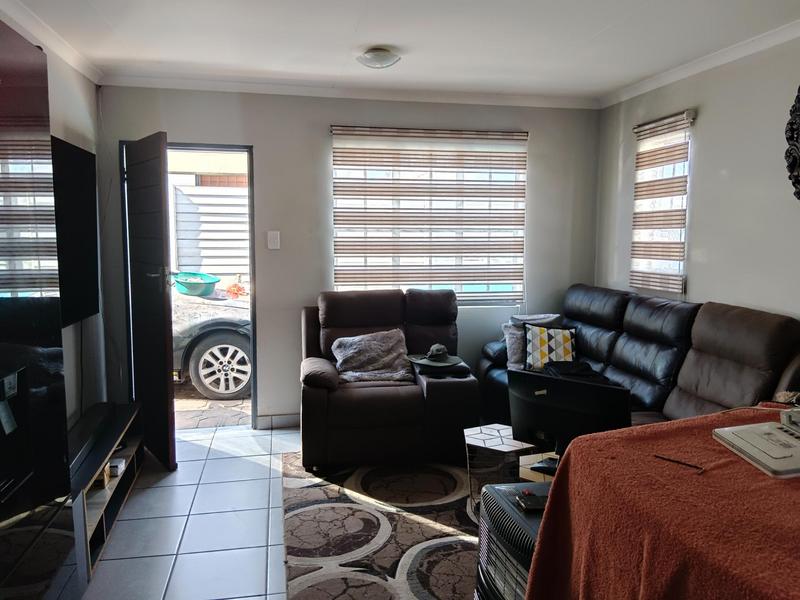 To Let 3 Bedroom Property for Rent in Sky City Gauteng
