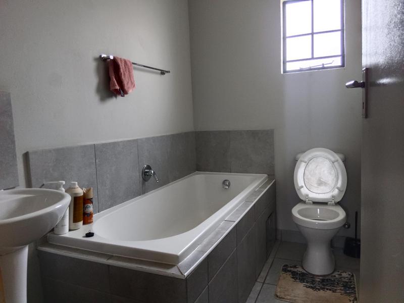 To Let 3 Bedroom Property for Rent in Sky City Gauteng