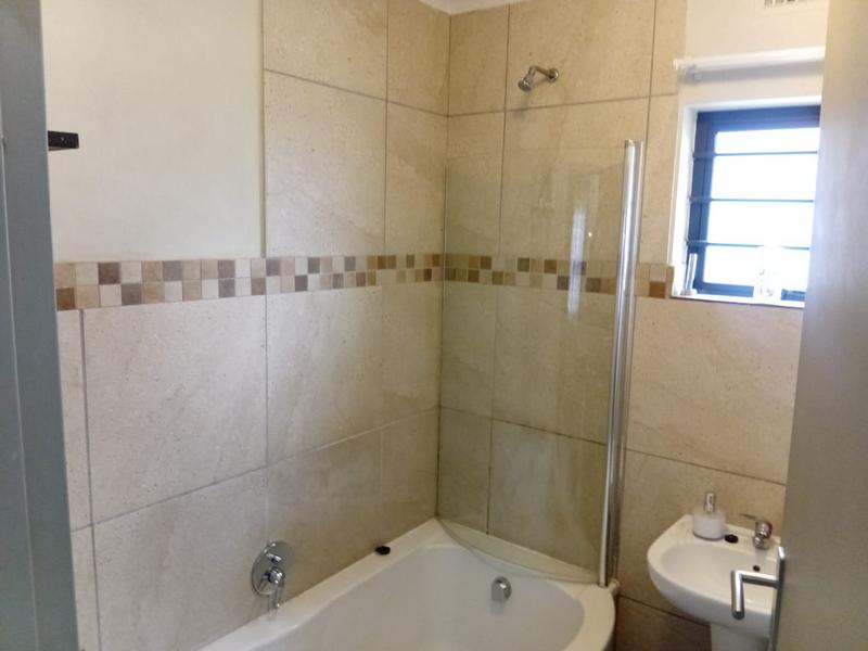 3 Bedroom Property for Sale in Albertsdal Gauteng