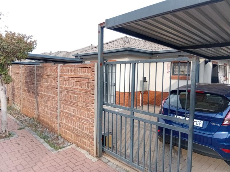3 Bedroom Property for Sale in Albertsdal Gauteng