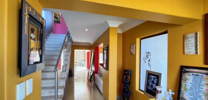 5 Bedroom Property for Sale in Parkhaven Gauteng