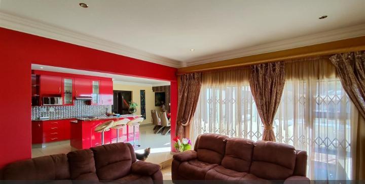 5 Bedroom Property for Sale in Parkhaven Gauteng