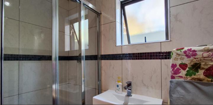 5 Bedroom Property for Sale in Parkhaven Gauteng